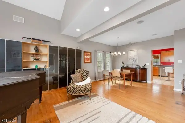 5 Teakwood Ct, Jefferson Twp., NJ 07849