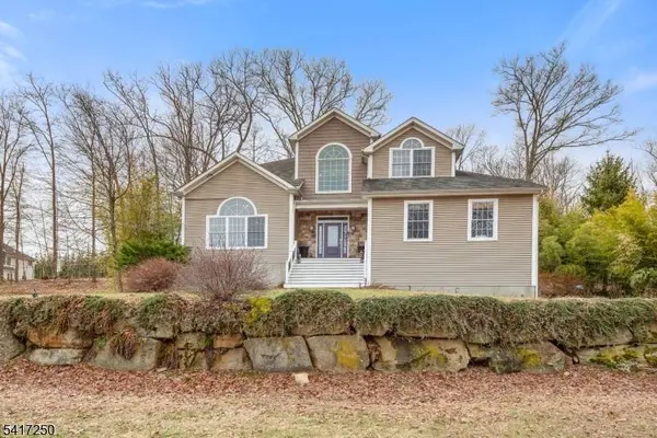 5 Teakwood Ct, Jefferson Twp., NJ 07849