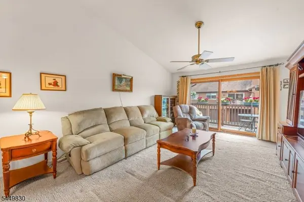 154 Drake Ln, Roxbury Twp., NJ 07852