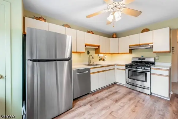 154 Drake Ln, Roxbury Twp., NJ 07852