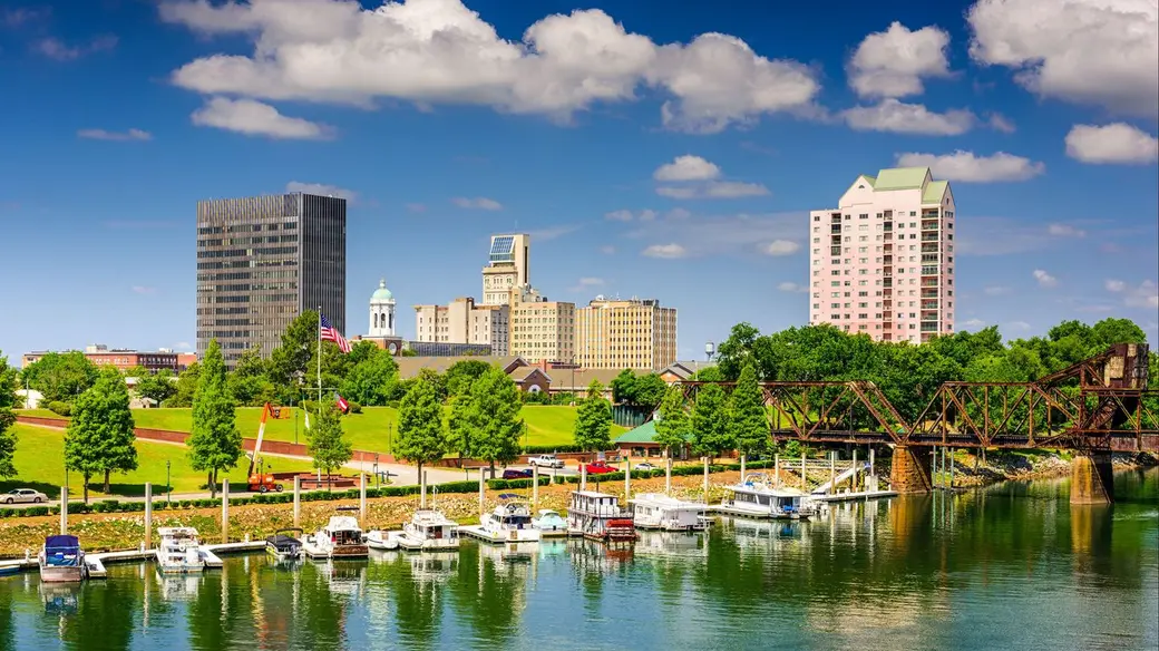 Charlotte Housing Market Weekly Update – Buyers Watching, Charlotte Turnover Faster Than National Average (April 10, 2026)