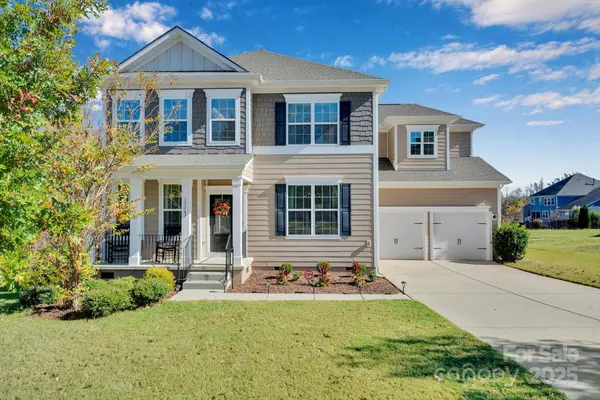 17147 Belmont Stakes LN, Charlotte, NC 28278