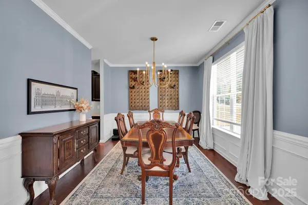 17147 Belmont Stakes LN, Charlotte, NC 28278