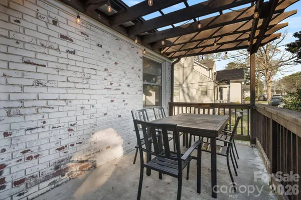 3720 Tuckaseegee RD, Charlotte, NC 28208