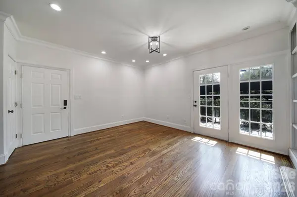 1012 Queens RD #B, Charlotte, NC 28207