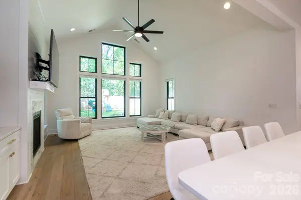 2629 Elon ST, Charlotte, NC 28208
