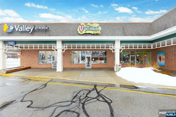 350 Ramapo Valley RD, Oakland, NJ 07436