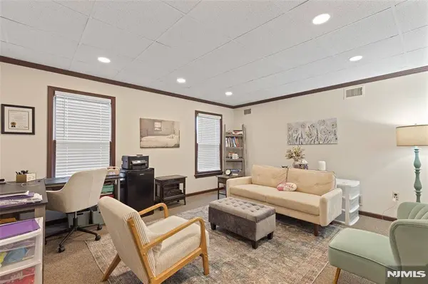 410 Ramapo Valley RD #101, Oakland, NJ 07436