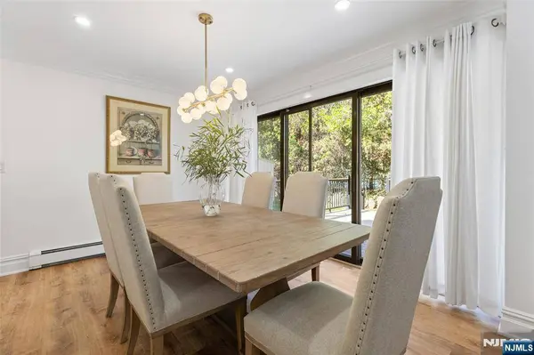 1 Bentley DR #3, Franklin Lakes, NJ 07417