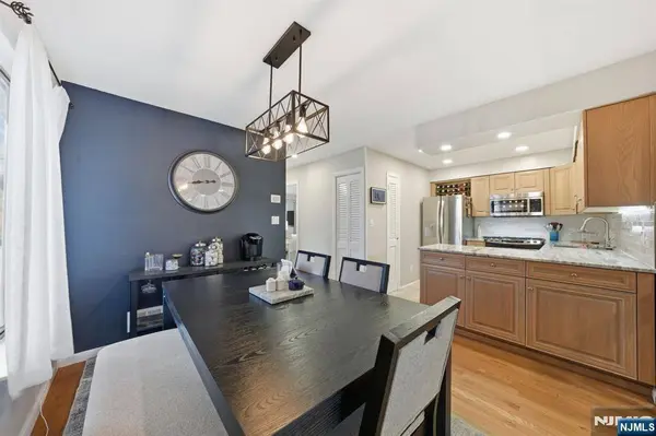 166 Sandcastle Key, Secaucus, NJ 07094