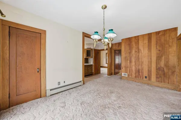 28 Sunset RD, Ringwood, NJ 07456