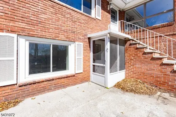 154 Ames St, Hackensack City, NJ 07601