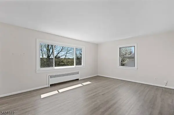 154 Ames St, Hackensack City, NJ 07601