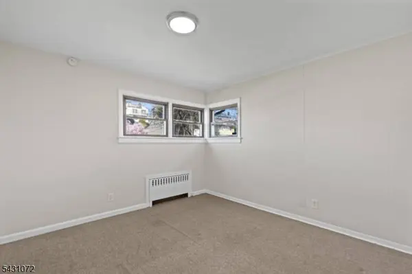 154 Ames St, Hackensack City, NJ 07601