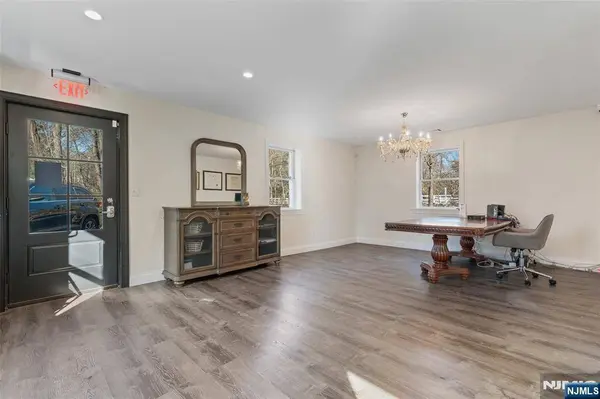 593 Ramapo Valley RD, Oakland, NJ 07436