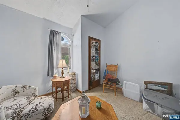 328 Hobart AVE, Haledon, NJ 07508