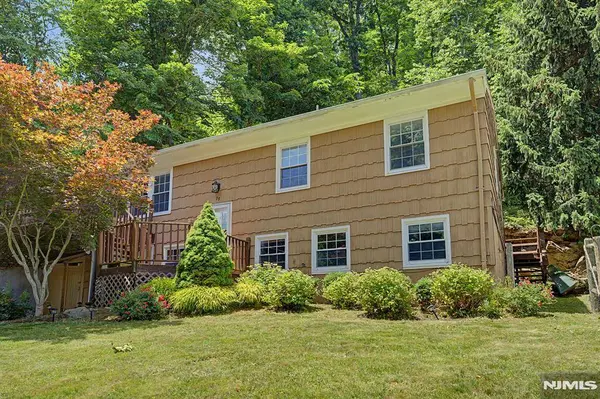 79 Truman BLVD, Oakland, NJ 07436