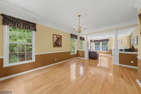 1 Skytop Rdg, Oakland Boro, NJ 07436