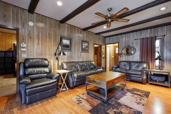 137 Lakeview Ave, Ringwood Boro, NJ 07456