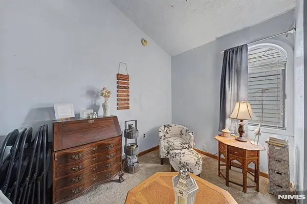 328 Hobart AVE, Haledon, NJ 07508