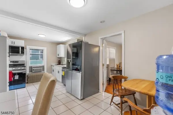 47 Lakeview Ter, Oakland Boro, NJ 07436