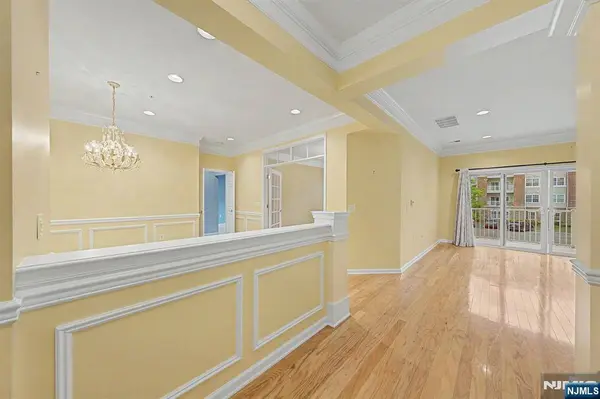 2116 Warrens WAY, Wanaque, NJ 07465