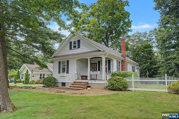41 Poplar ST