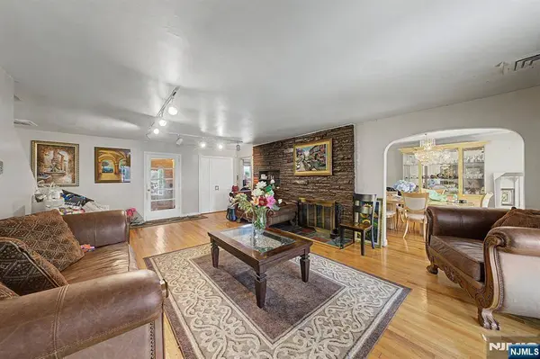 154 Ames ST, Hackensack, NJ 07601
