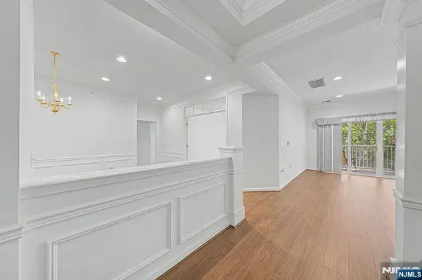 10301 Warrens WAY, Wanaque, NJ 07465