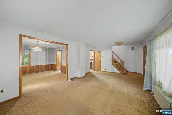 56 Haskell AVE, Wanaque, NJ 07420