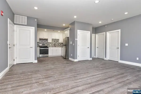 164-168 Atlantic ST, Paterson, NJ 07503