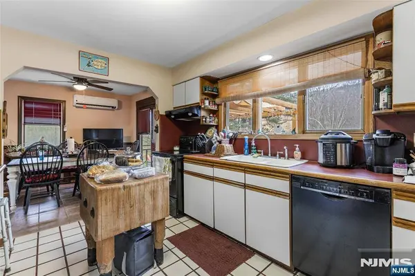 946 State Rt 23, Sussex, NJ 07461