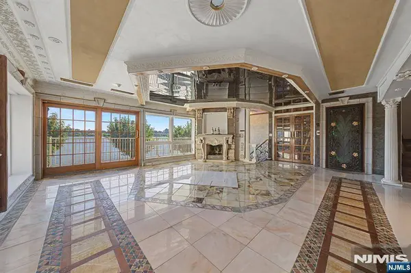 1225 River RD #7D, Edgewater, NJ 07020