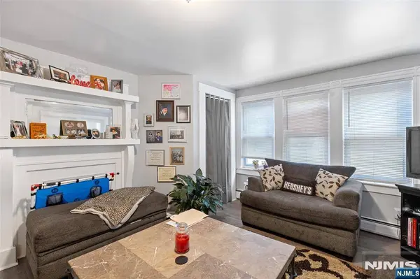 85 Franklin AVE #B, Oakland, NJ 07436