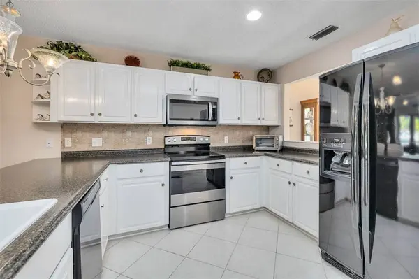 1000 Mallery Street EXT #D27, St Simons Island, GA 31522