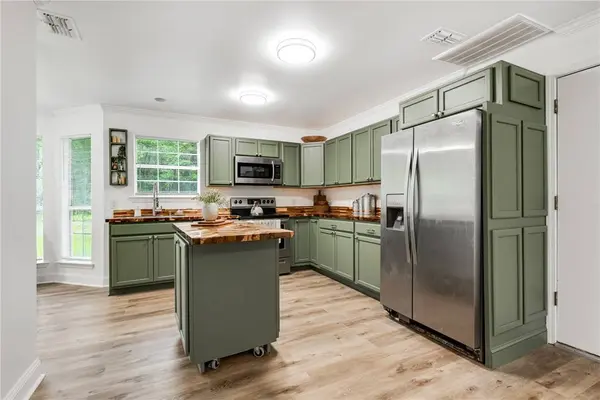 416 S Deals CIR, Woodbine, GA 31569