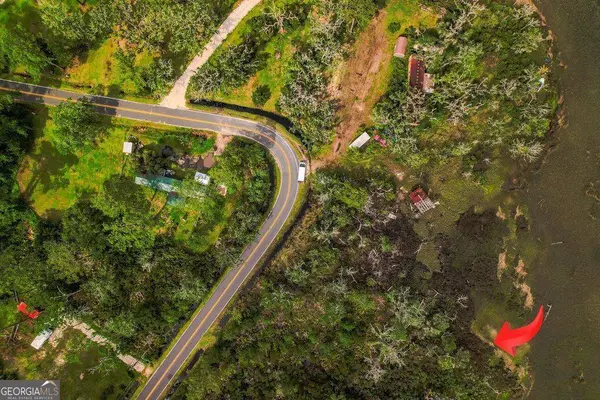 284 Pelican CIR, Woodbine, GA 31569