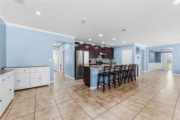 135 Walnut WAY, Kingsland, GA 31548