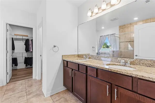 135 Walnut WAY, Kingsland, GA 31548