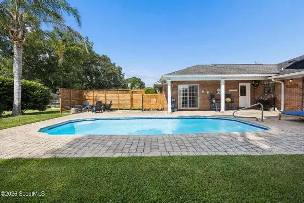 122 N Lake DR, Brunswick, GA 31525