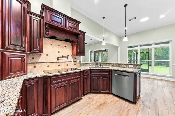47 Sandy Bottom CT, Kingsland, GA 31548