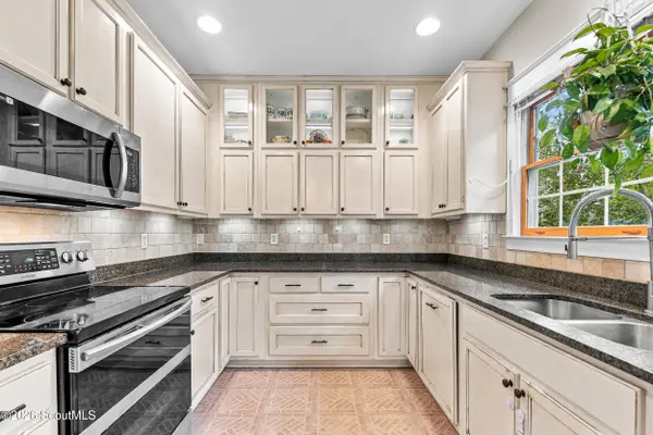 74 Alvah Brazell RD, Kingsland, GA 31548