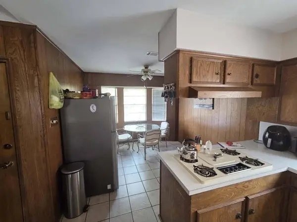 252 Parkside Loop, Brookeland, TX 75931