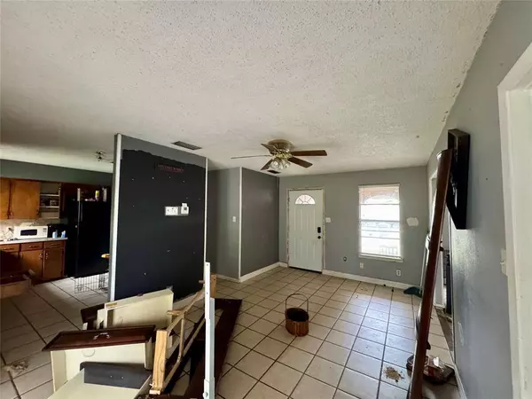 703 Hereford Drive, Beeville, TX 78102