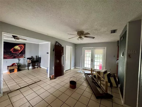 703 Hereford Drive, Beeville, TX 78102