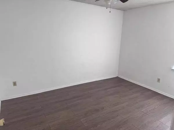 1435 26th Street NE #1435, Paris, TX 75460