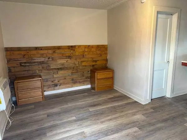 2070 N US Highway 69 #1, Denison, TX 75020