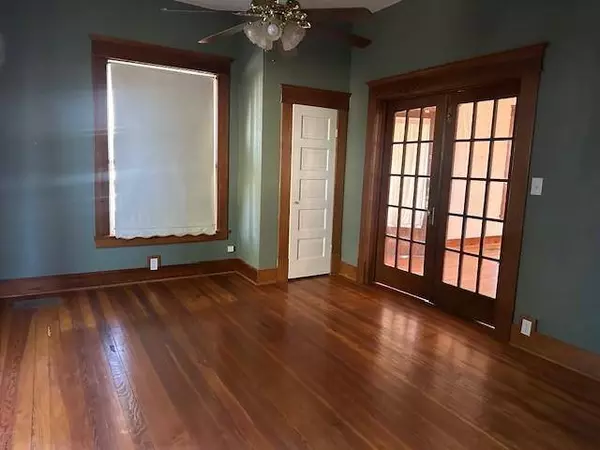 415 W Franklin, Waxahachie, TX 75165