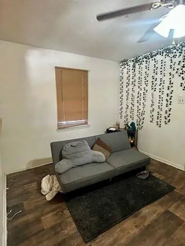 635 NW 11th Street NW, Paris, TX 75460