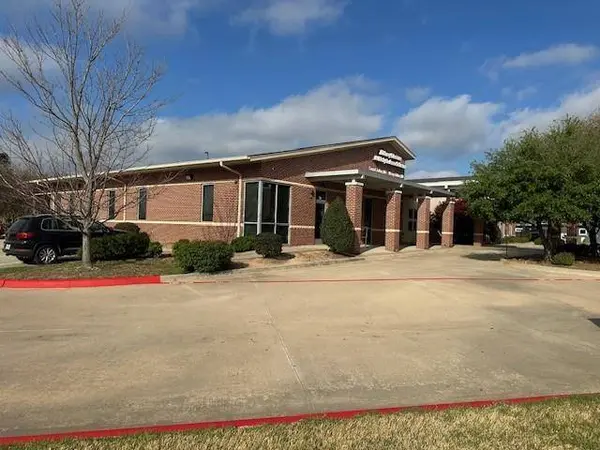 870 NE Loop 286, Paris, TX 75460